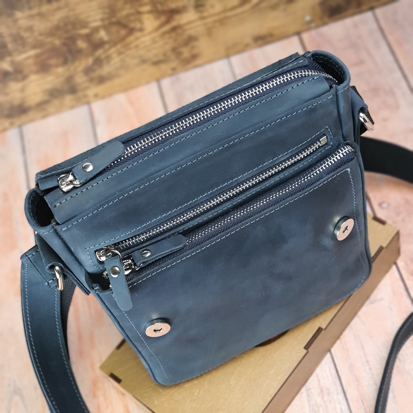 Mens Leather Messenger Bag, Crossbody Leather Men Everyday Satchel Bag