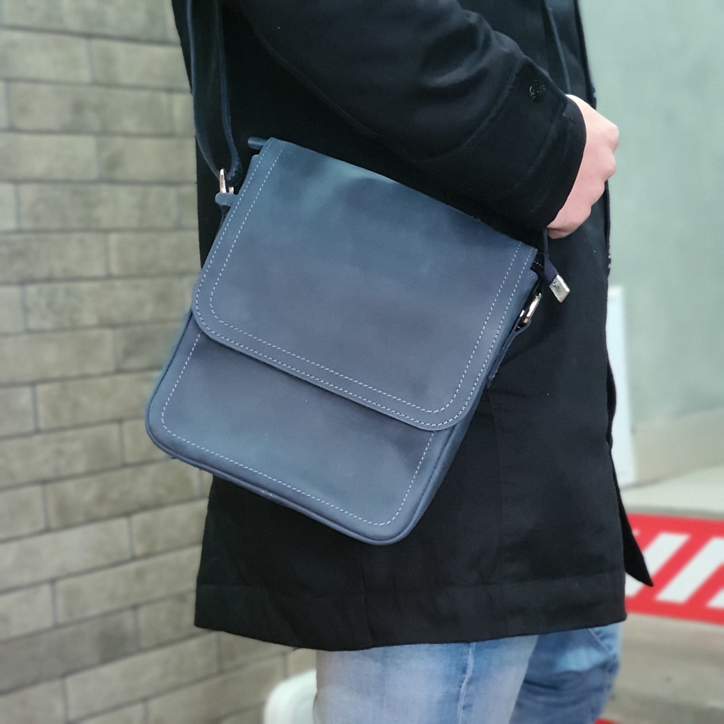 Mens Leather Messenger Bag, Crossbody Leather Men Everyday Satchel Bag