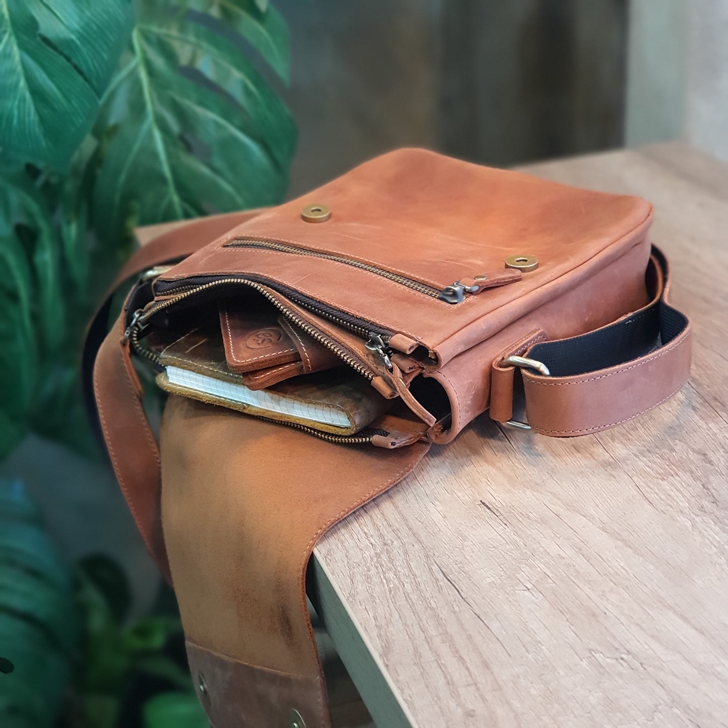 Mens Leather Messenger Bag, Crossbody Leather Men Everyday Satchel Bag