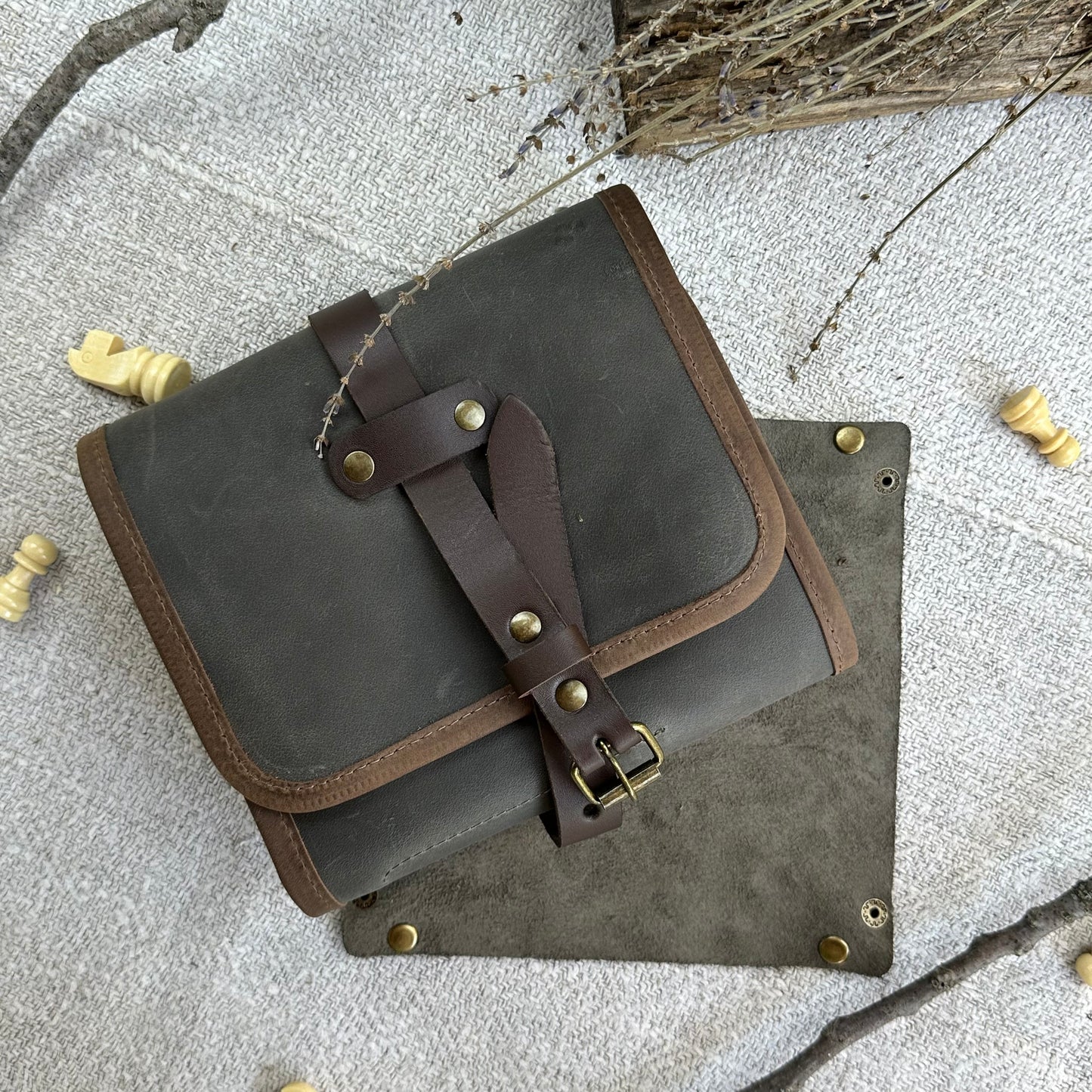 Leather Pipe Roll for Two Pipes, Pipe Pouch with Tray and Stander, Travel Tobacco Leather Bag