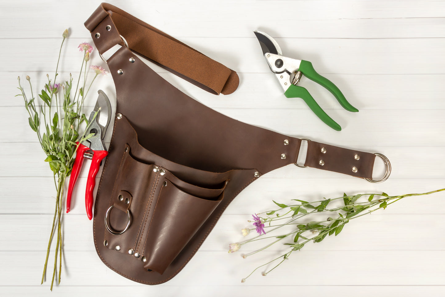 Leather Tool Belt with Phone Pocket For Florists Gardeners Farmers Personalized